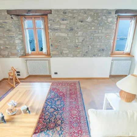 The Amazing Villa Claudia Tuscany Style Villa Lezzeno